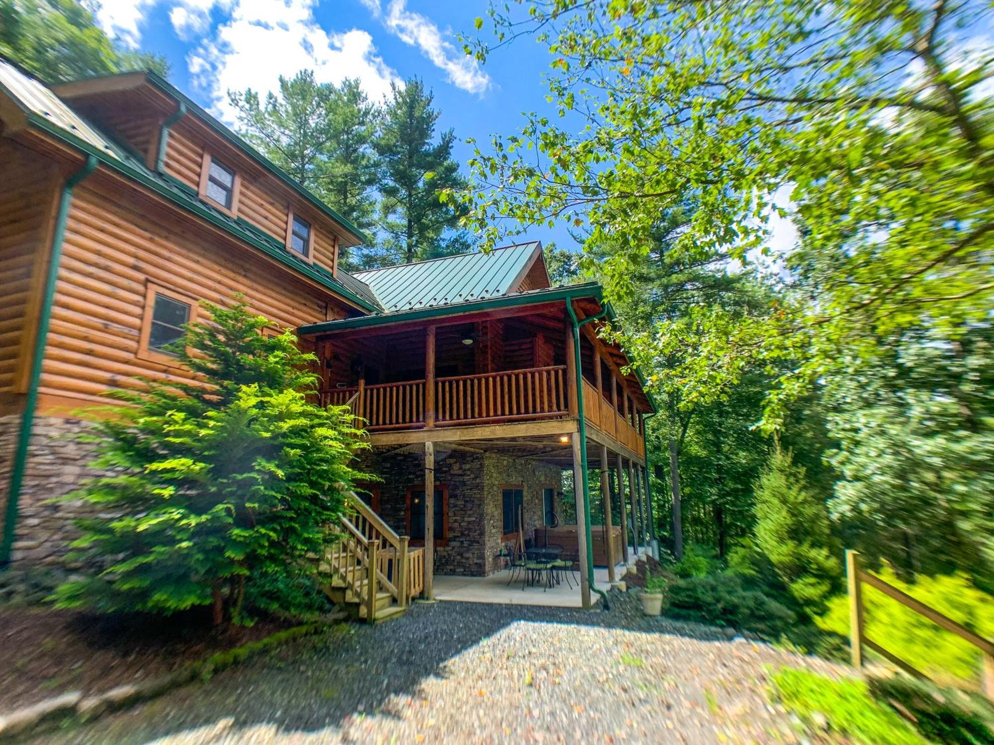 Pine Log Lodge Jefferson Exterior photo